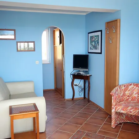 3274b Apartment