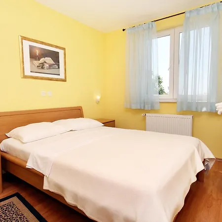3274b Apartment